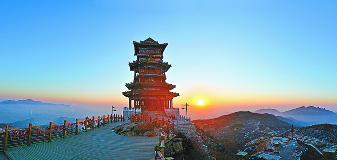 用近20年迁都，历时14年修建紫禁城：朱棣与北京的“缘”