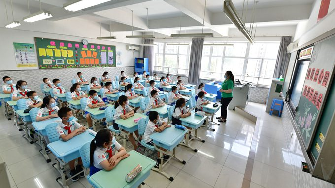 教育部明确小学生上课不早于8时20分这些要为学生睡眠让路