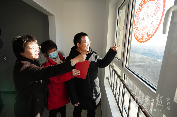 钥匙房产证同时到手北京首个交房即交证回迁房项目竣工